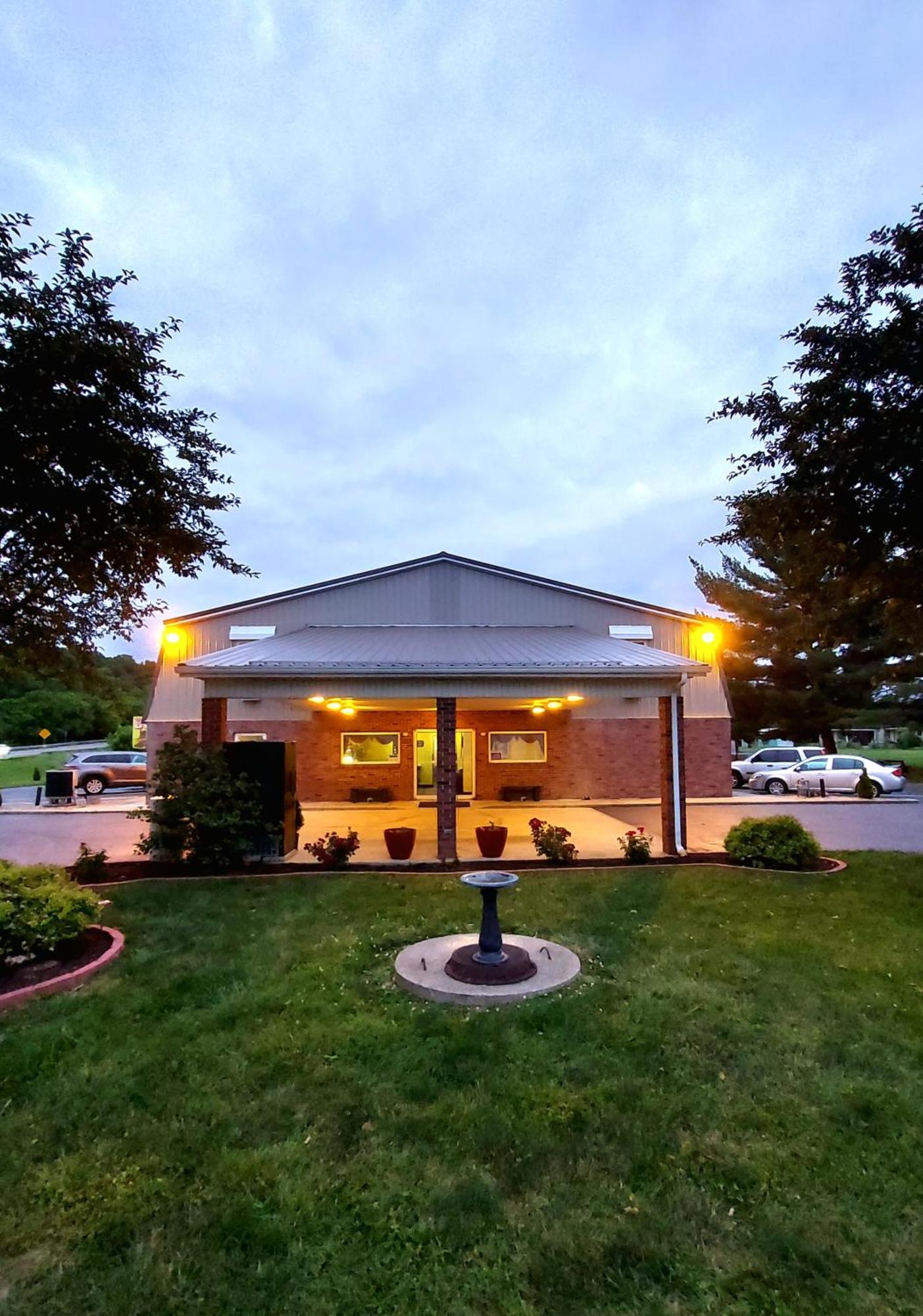 Patriot Inn Spencer 外观 照片
